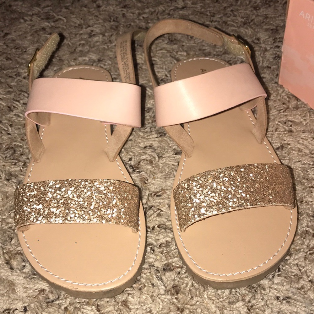 Sandals - Picture 2 of 5